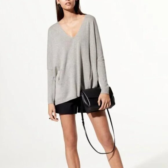 Aritzia Babaton | Baylor Sweater in light grey - Picture 13 of 13